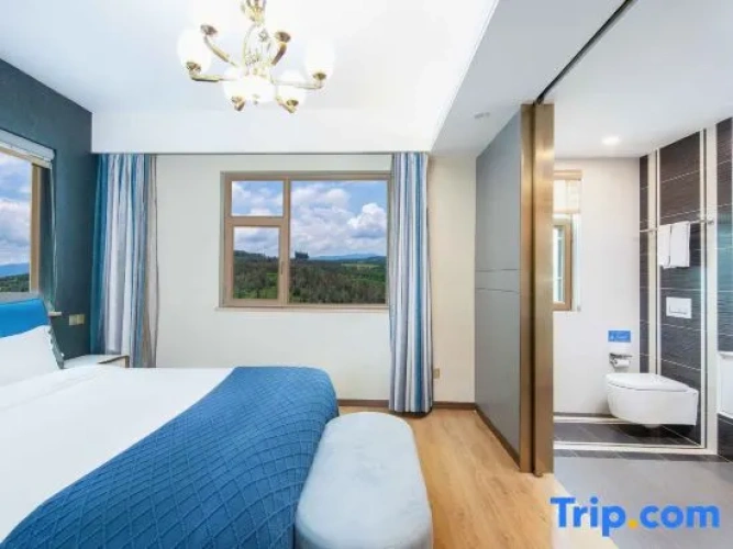 2 Bedrooms Double Suite with balcony and with garden view
