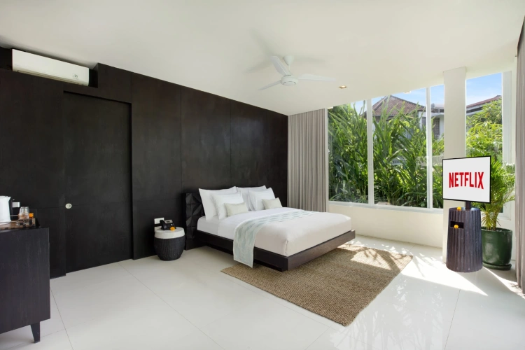 1 Bedroom Royal Villa
