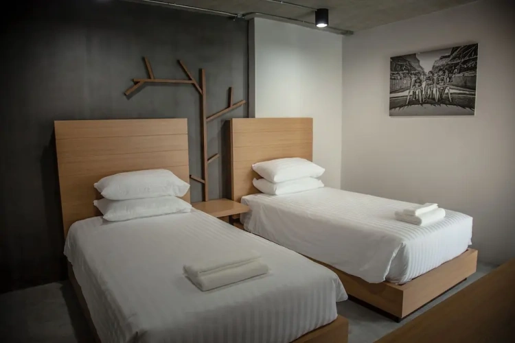 Standard Twin room with balcony