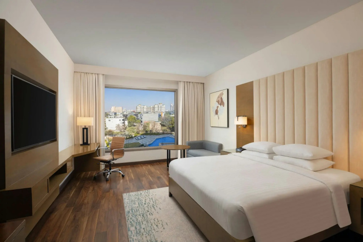 Courtyard by Marriott Gurugram Downtown
