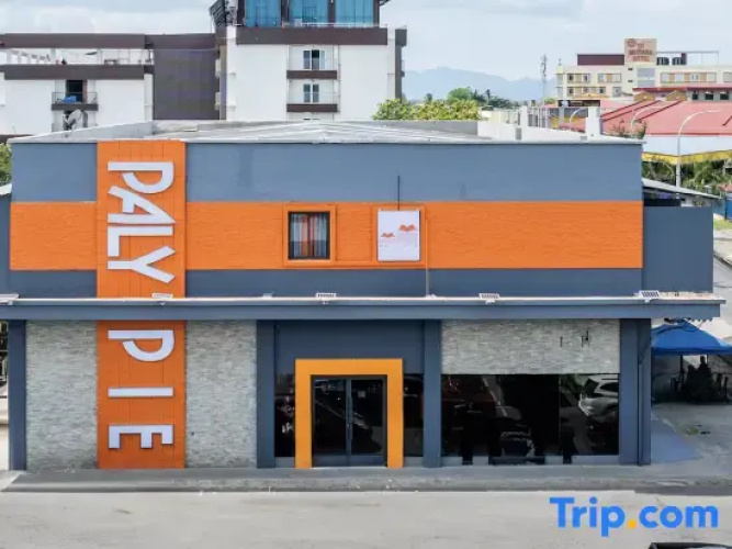 Paly Pie Hotel