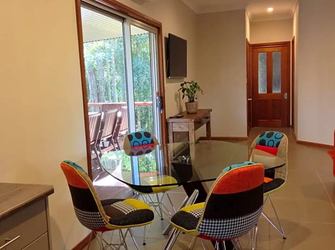 Mistinthegumtrees Eco Luxury Cabins