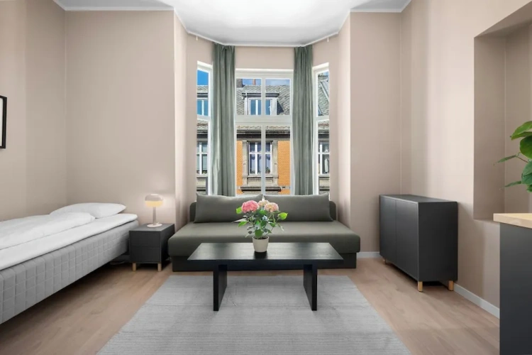 Standard Triple room