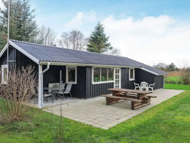 Peaceful Holiday Home in Saby near Sea
