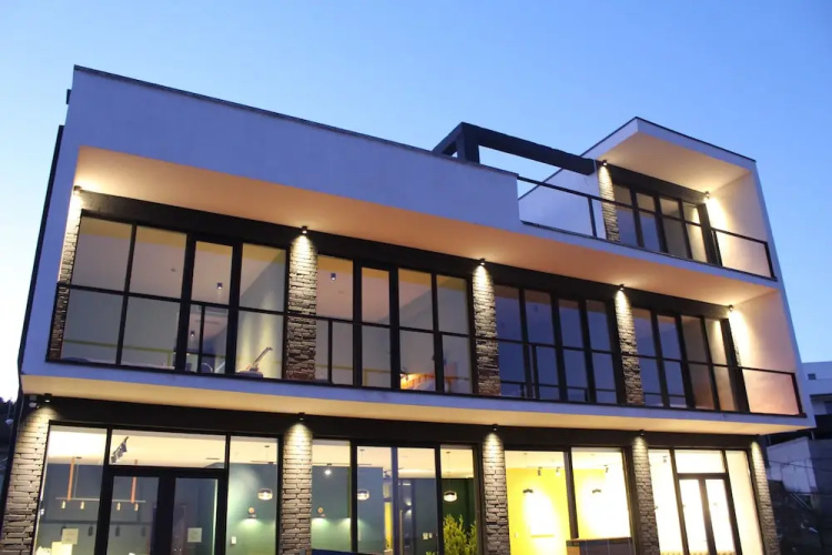 Lisi Inn