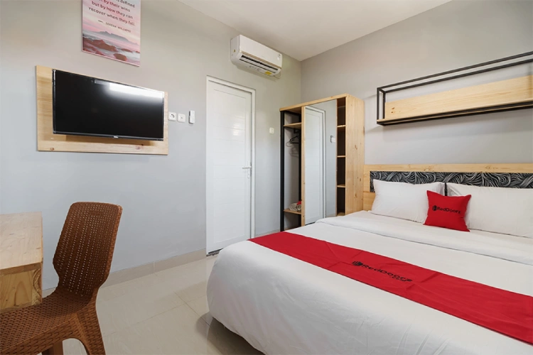 Standard Double room with city view
