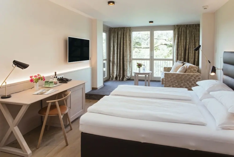 Economy room