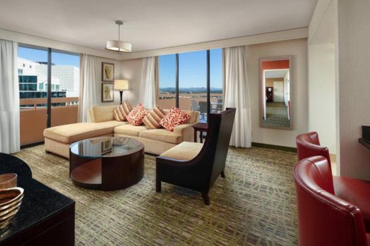 Embassy Suites by Hilton San Diego La Jolla photo 9