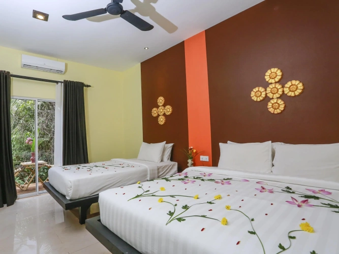 Deluxe Twin room with balcony