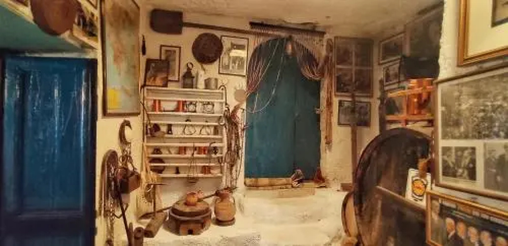 Traditional Mansion 1870s