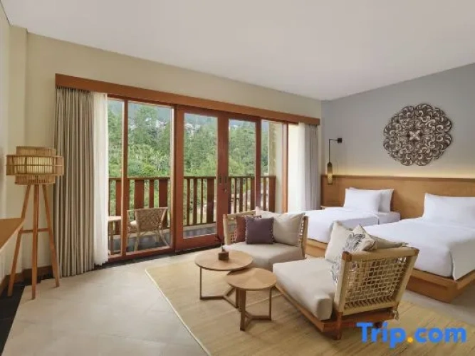 Executive Twin room with balcony