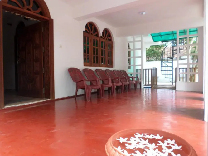 Mayura Rest Inn