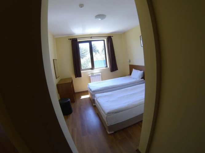 Rusaliite Adventure House