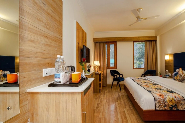 Anand Vardhan Resorts