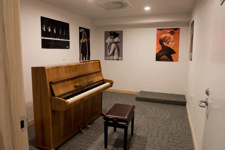 Capital Hall - Hostel