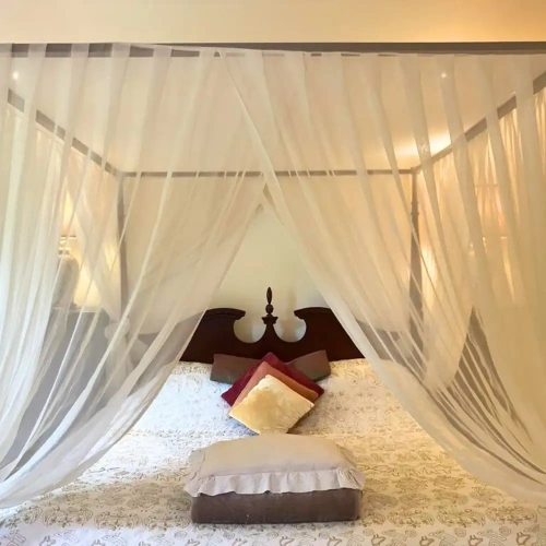 6 Bedrooms Bungalow
