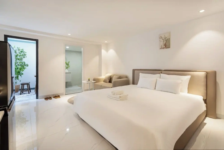 Standard Double Basement room