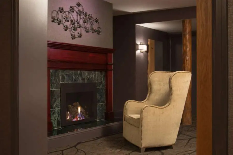 Shore Lodge