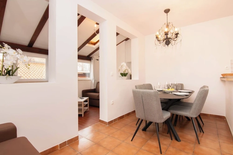 2 Bedrooms Standard Duplex room with city view