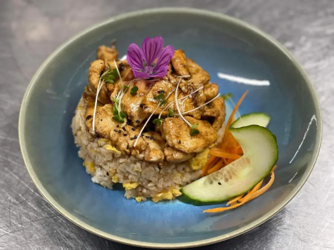 Cottage Inn, Microbrewery, Thai Restaurant