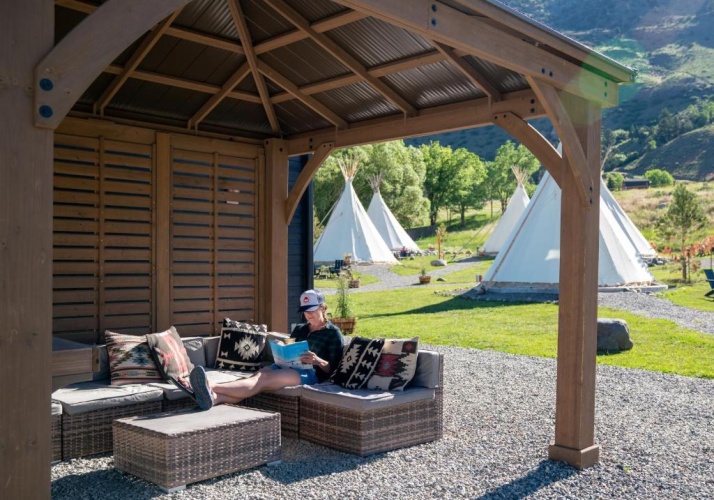 Tent with view