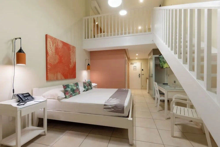 Comfort Quadruple room with balcony