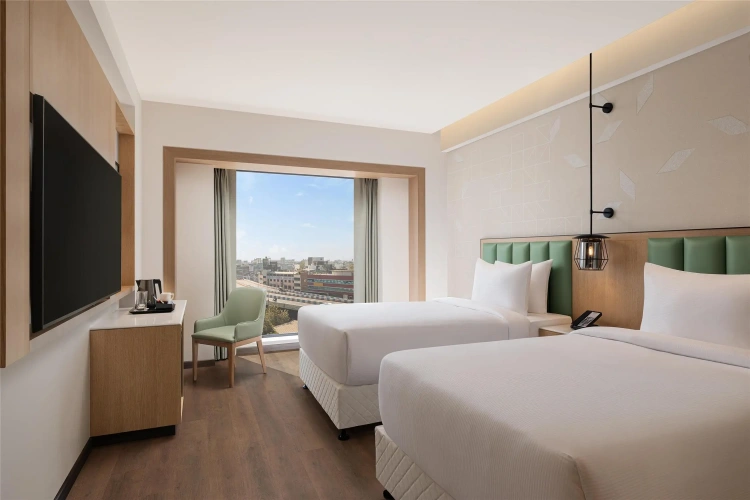 Standard Twin room with city view