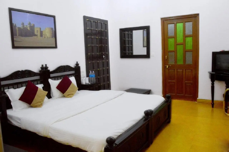 Hotel Lal Garh Fort And Palace