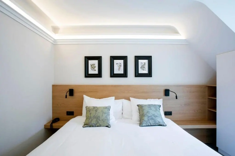 Standard Triple room with garden view