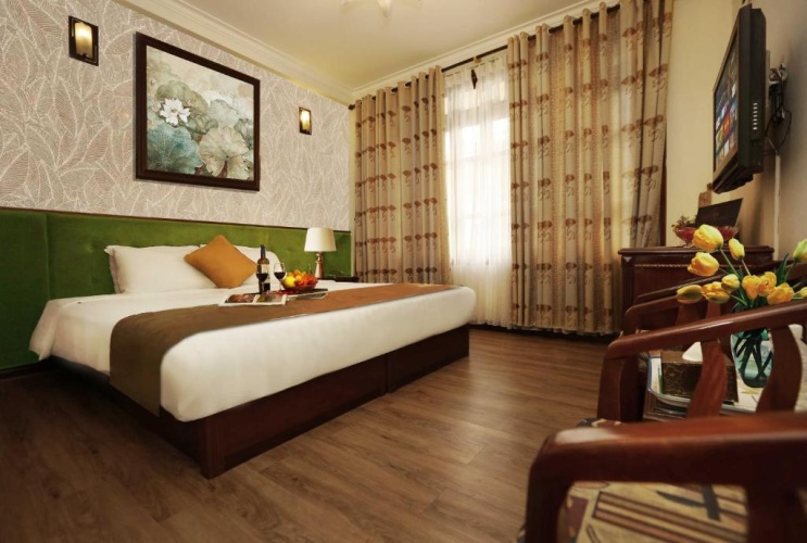 Deluxe Double room with city view