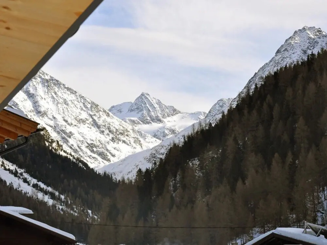 Agnesn, Apartmenthaus