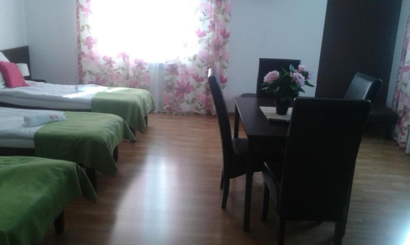 Standard Sextuple room
