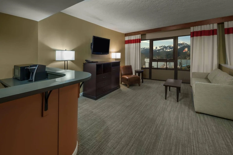 Quadruple Junior Suite with mountain view