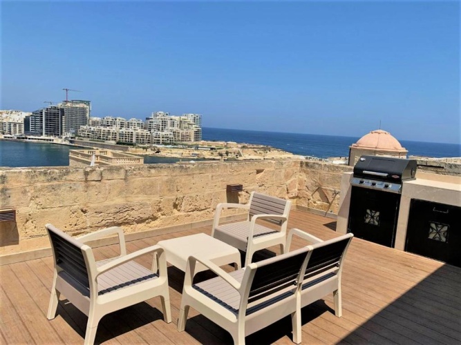 Penthouse Apartment