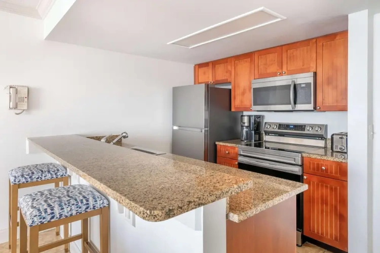 2 Bedrooms Quadruple Suite with balcony