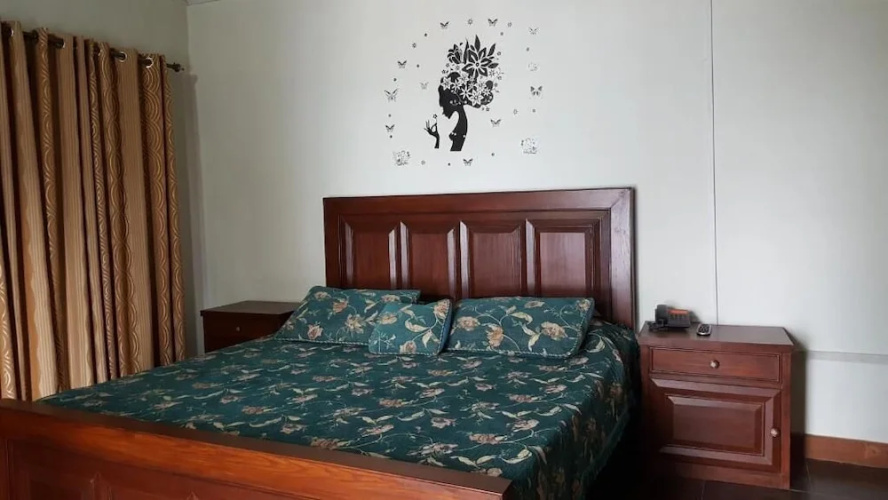 Pine Top Hotel