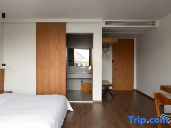 Standard Double room with courtyard view