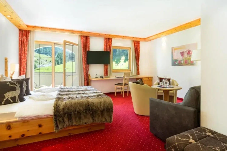 Deluxe Double room with balcony and with view