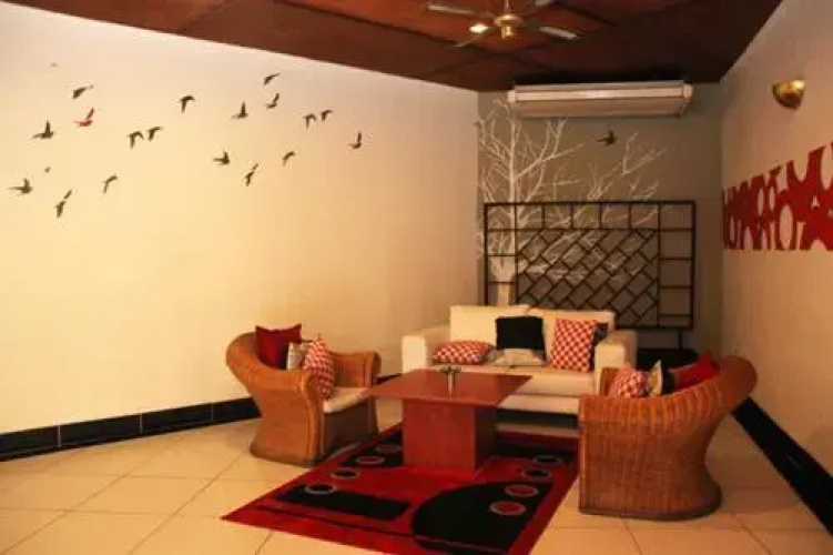 Cajori Hotel