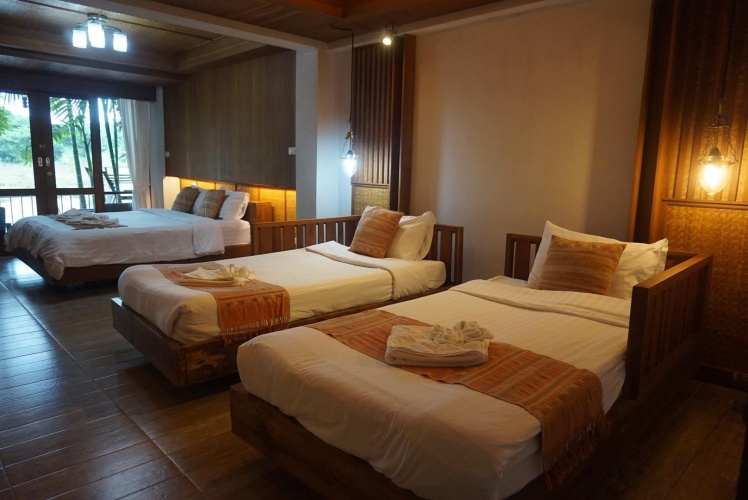 Quadruple Family Suite