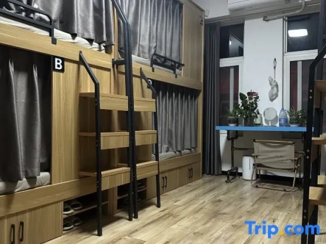 Bed in Dorm (female dorm)