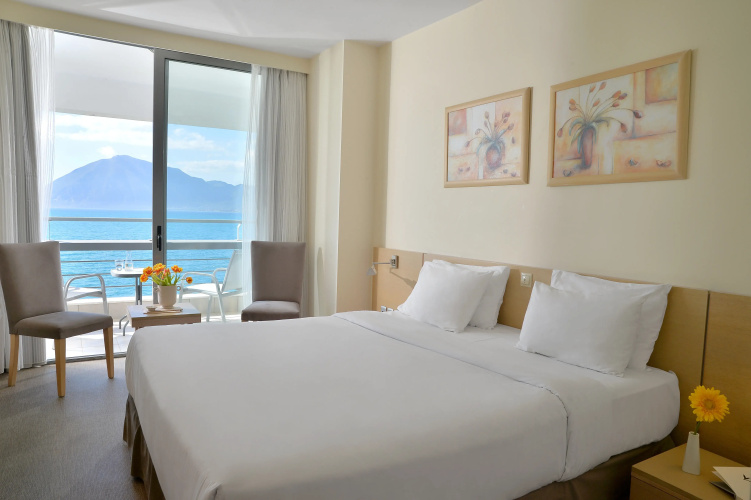 Airotel Achaia Beach