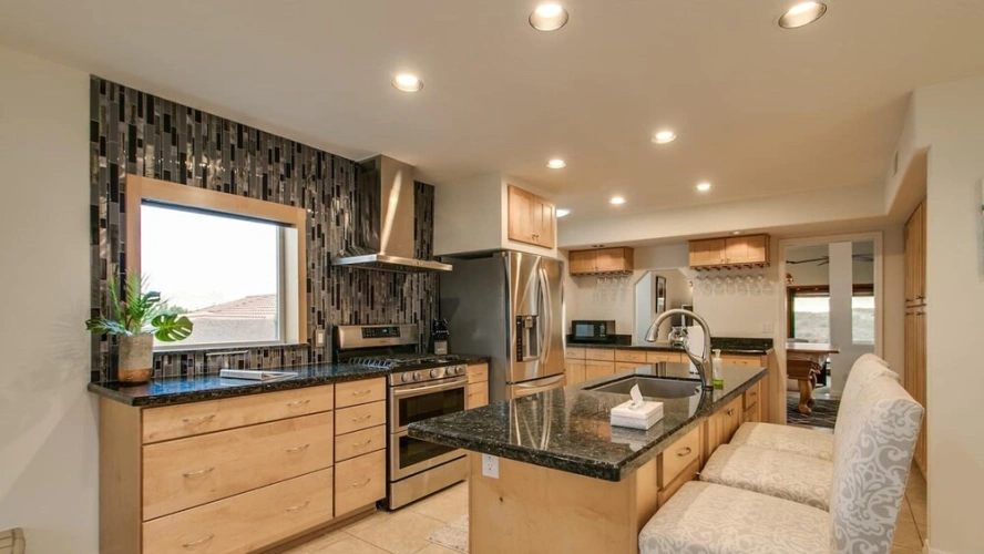4 Bedrooms Cottage