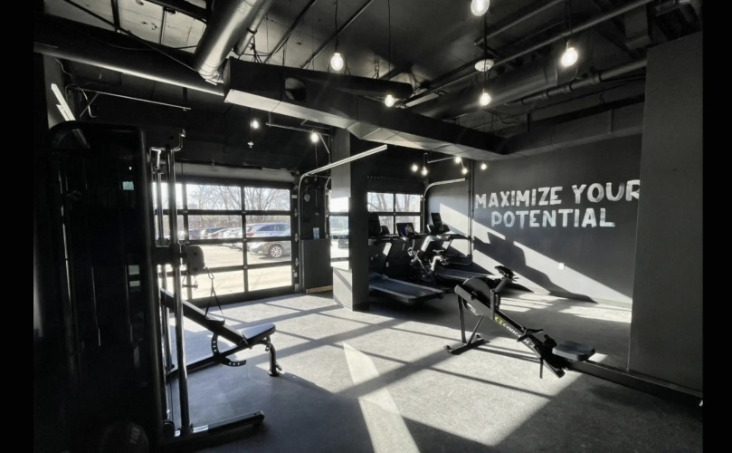 King Bed Free Parking Gym Views