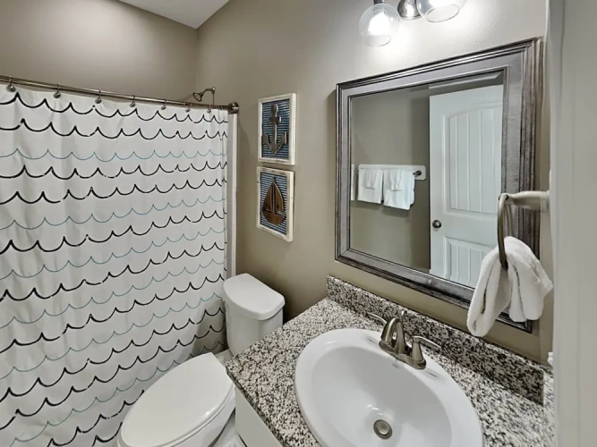 2 Bedrooms Studio