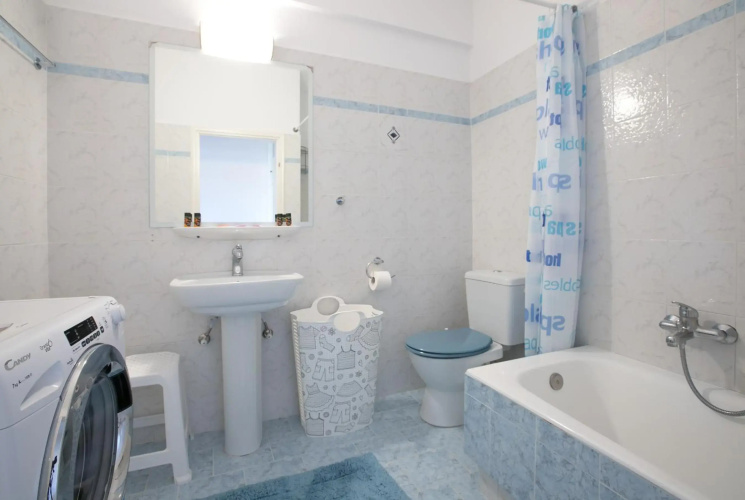 City apartment with private parking