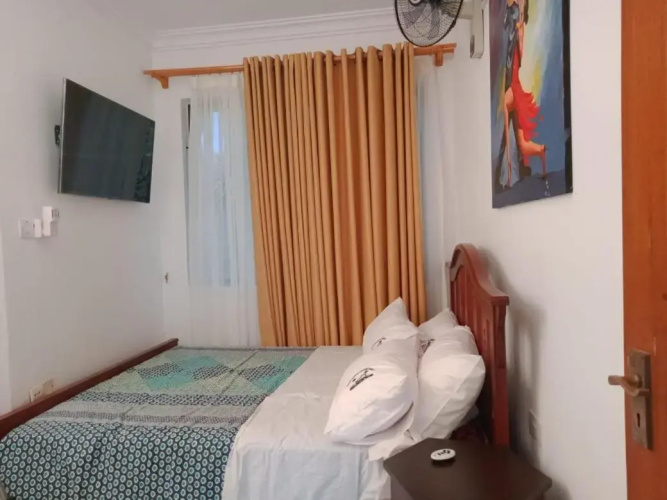 B2 Royal palm Mtwapa studio