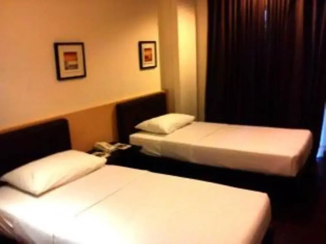 Deluxe Twin room with balcony