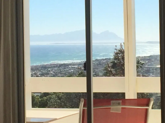 Bay View House