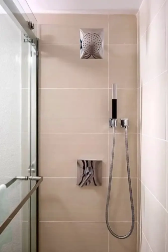 1 Bedroom Double Suite with balcony